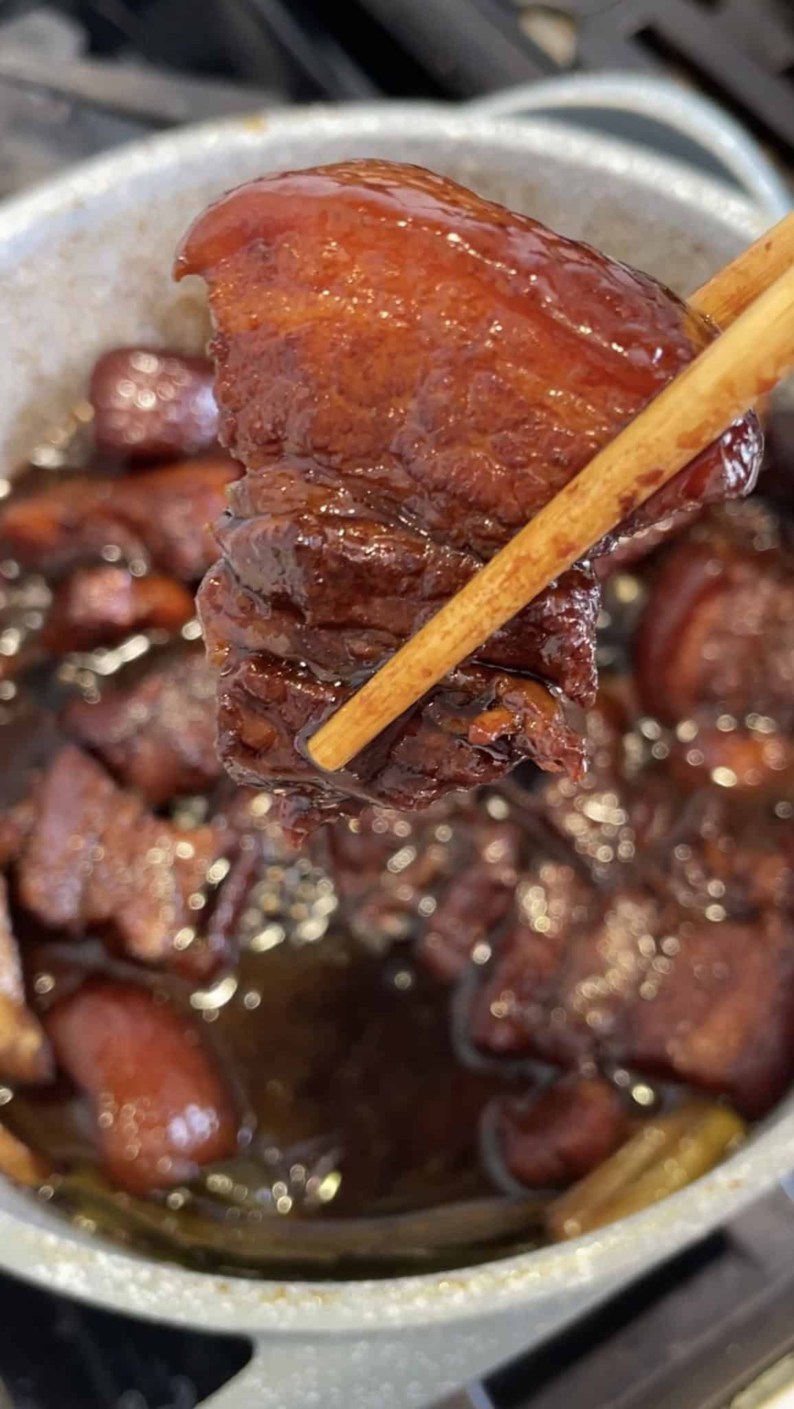 Authentic Chinese Red Braised Pork Belly (Hong Shao Rou) – The Savory ...