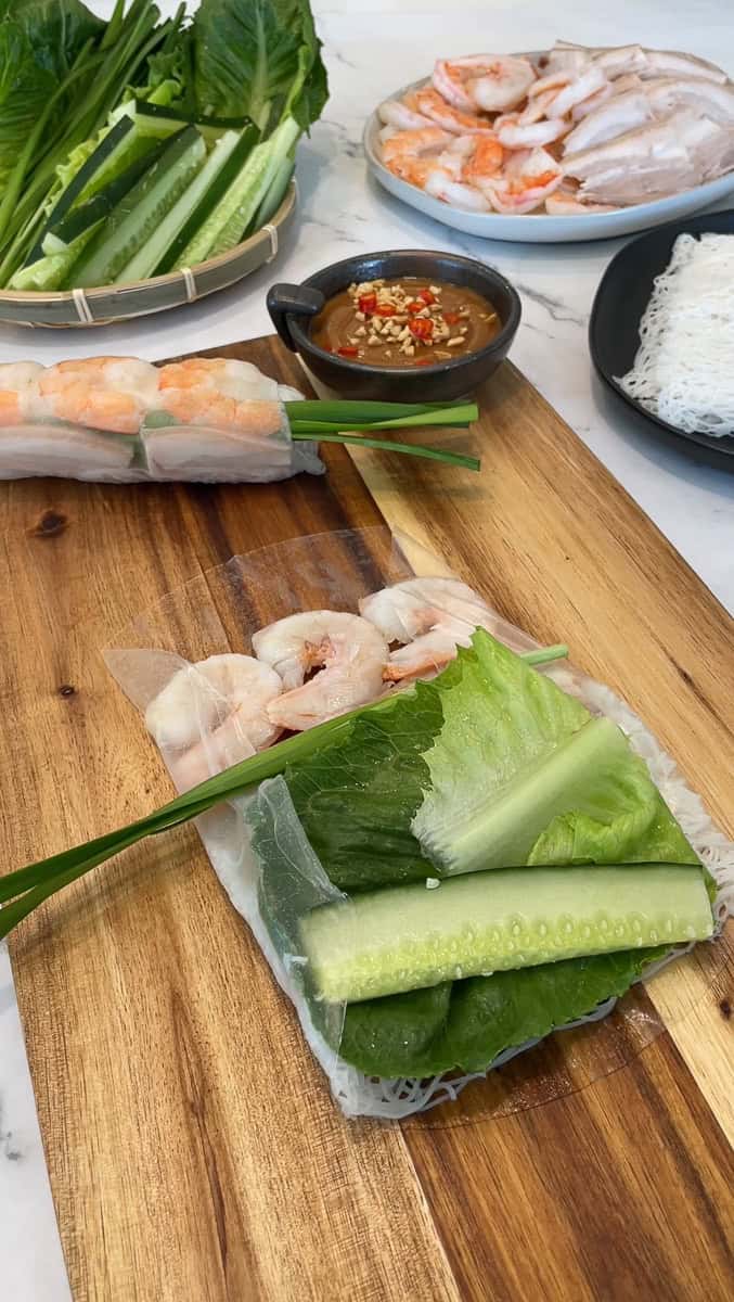 how to roll spring rolls step by step