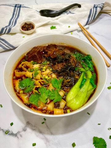 Taiwanese Braised Beef Noodle