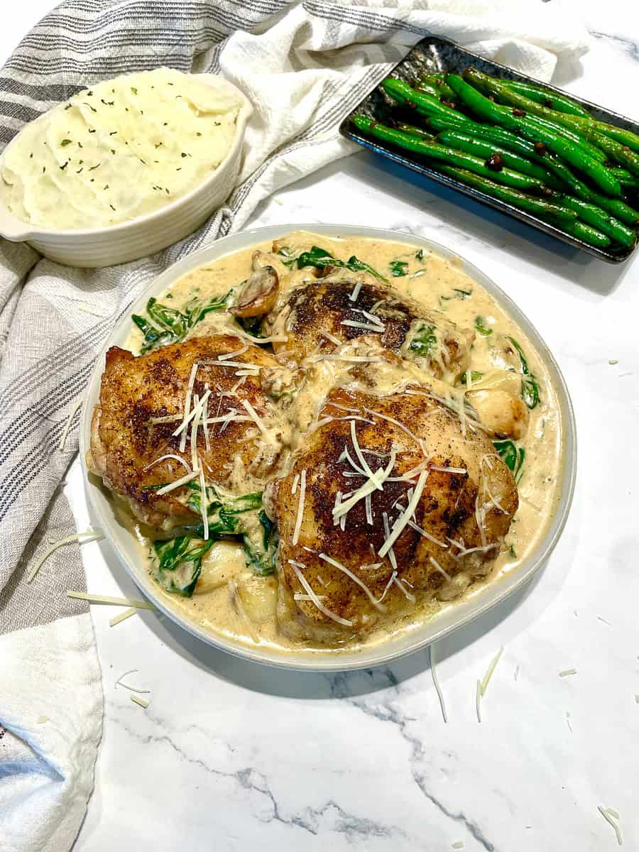 Easy Creamy Garlic Chicken in under 30 minutes The Savory Chopstick