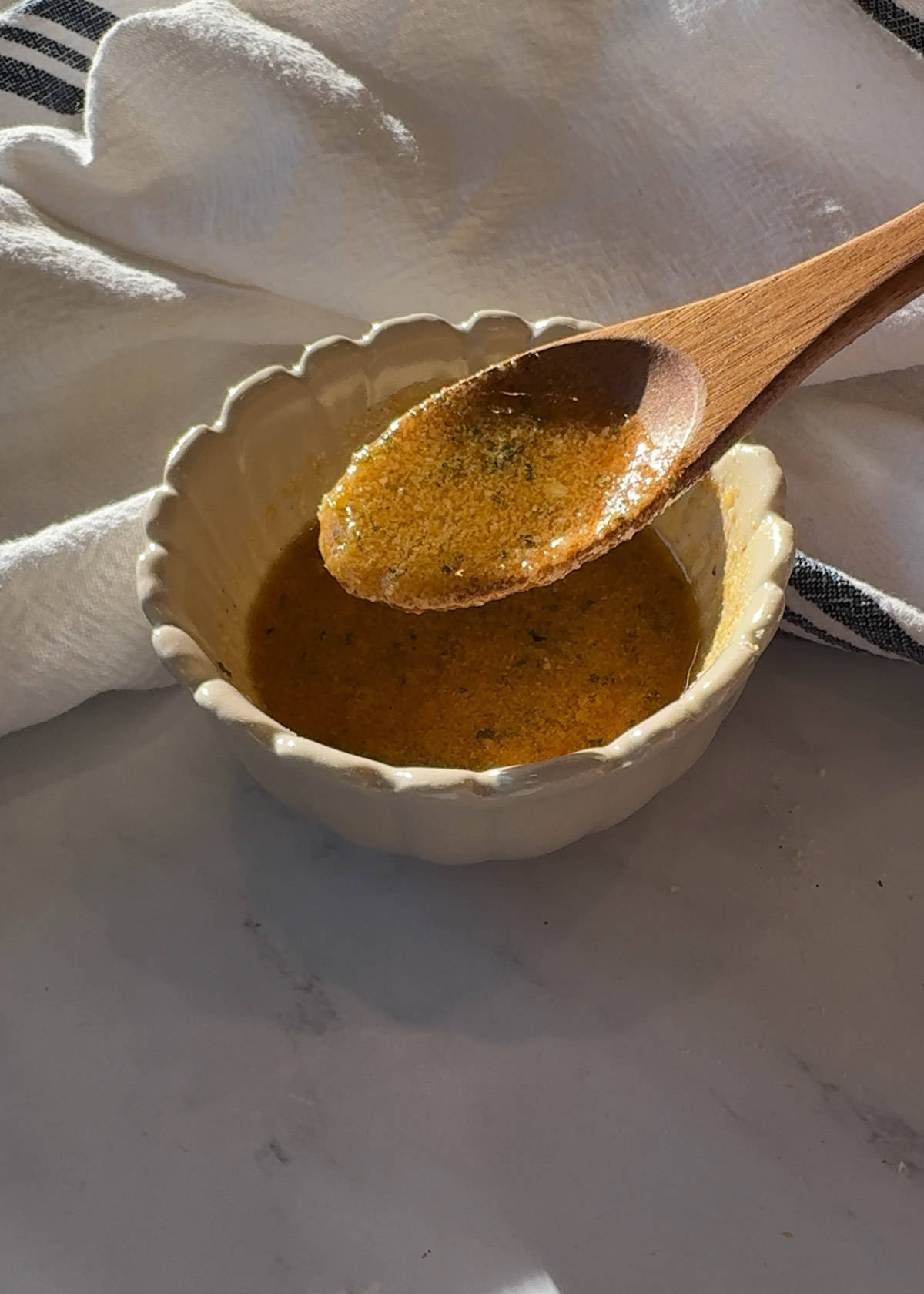 Garlic Parmesean Chicken Skewers sauce-9