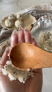 Jumeokbap Korean Rice balls how to make