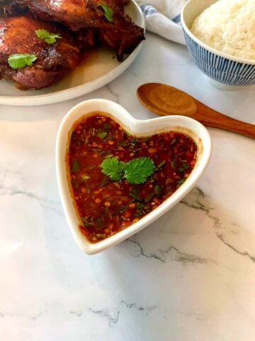 Nam Jim Jeaw (Nam Jim Jaew) Thai crying tiger dipping sauce